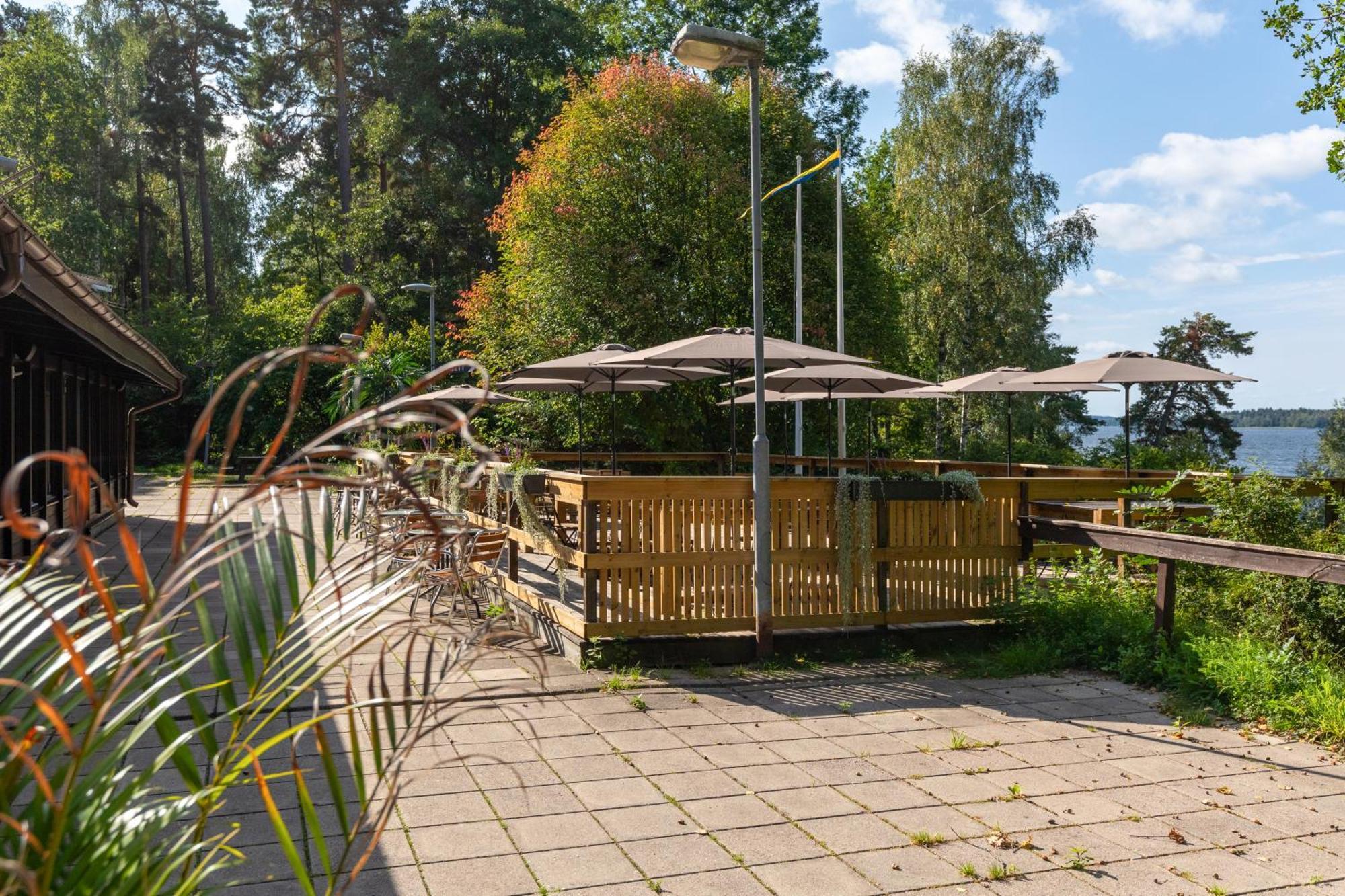 Kallhaellsbaden Strandhotell Jarfalla Eksteriør billede